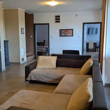 Alfoeldi Borok Haza بيت ضيافة Kunfeherto