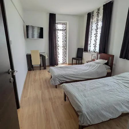 Alfoeldi Borok Haza بيت ضيافة Kunfeherto