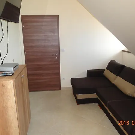Guest house Alfoldi Borok Haza Kunfeherto